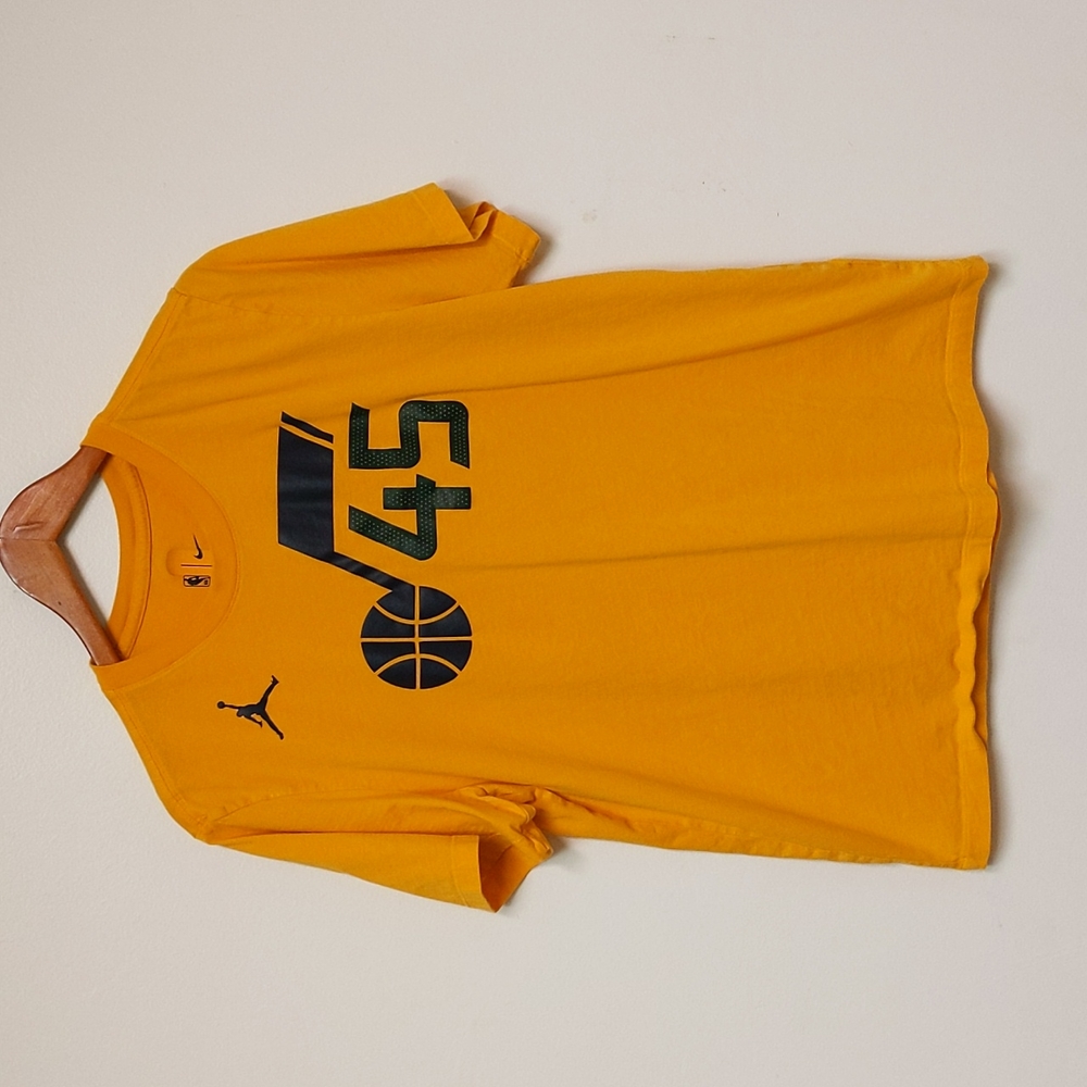 Jordan Utah Jazz Donovan Mitchell #45 Men's T-Shirt Sz L, Gold, Good Condition